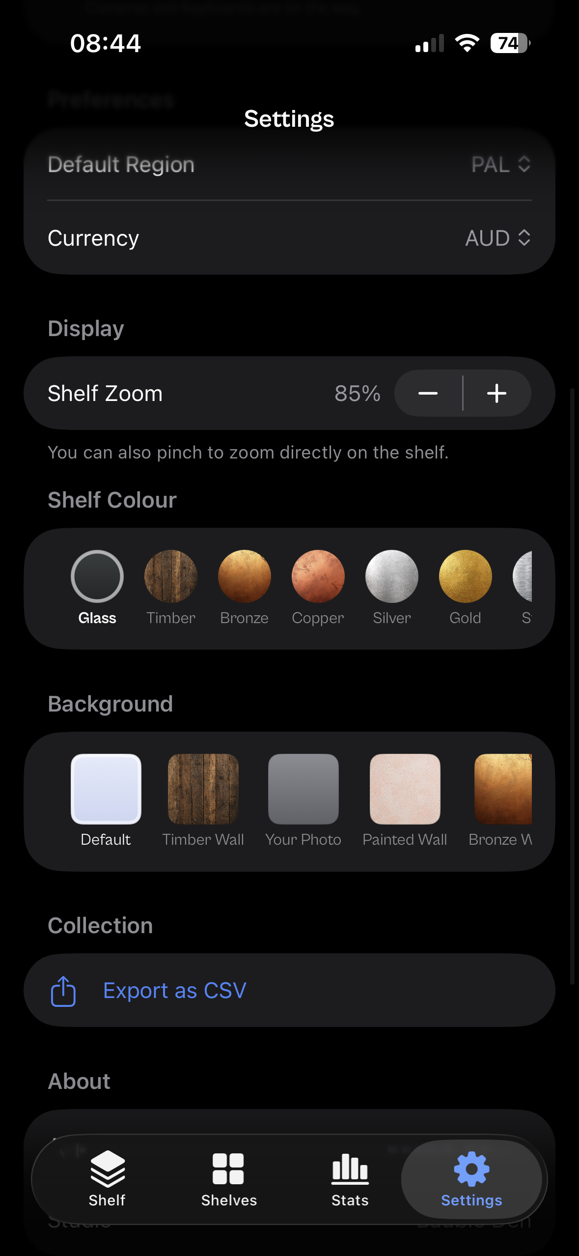 Bauble Games settings screen showing shelf colour swatches for glass, timber, bronze, copper, silver, and gold, plus background wall options